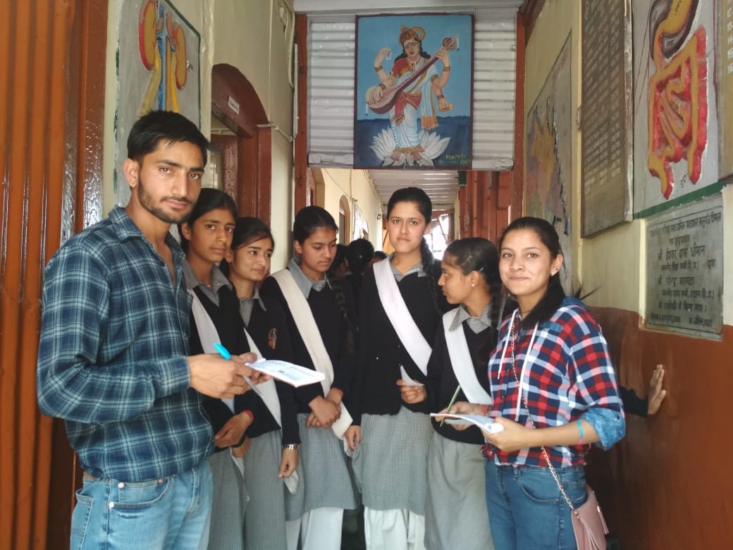 abvphp's tweet photo. #SchoolMembershipDrive at Shimla, Sundernagar and Bilaspur. 
#JoinABVP to rebuild the Nation. https://t.co/ESNDNByOvD