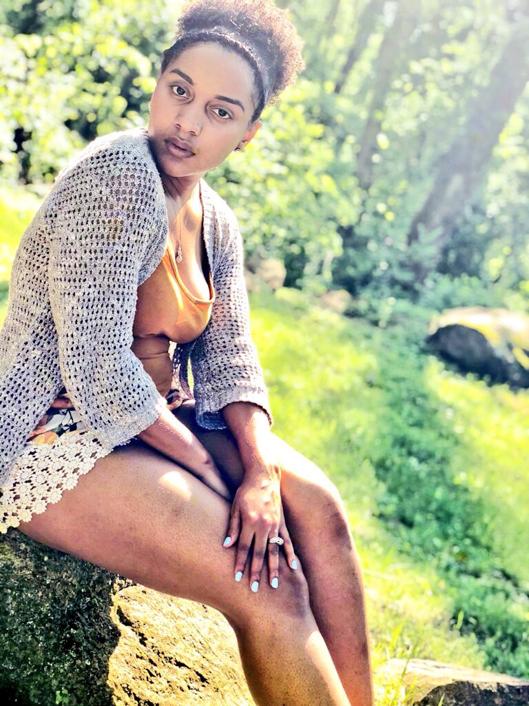 _YoungNHumble22's tweet image. And beauty is her name ✨ #MyQueen👸🏽 #MySupportSystem #MyRock