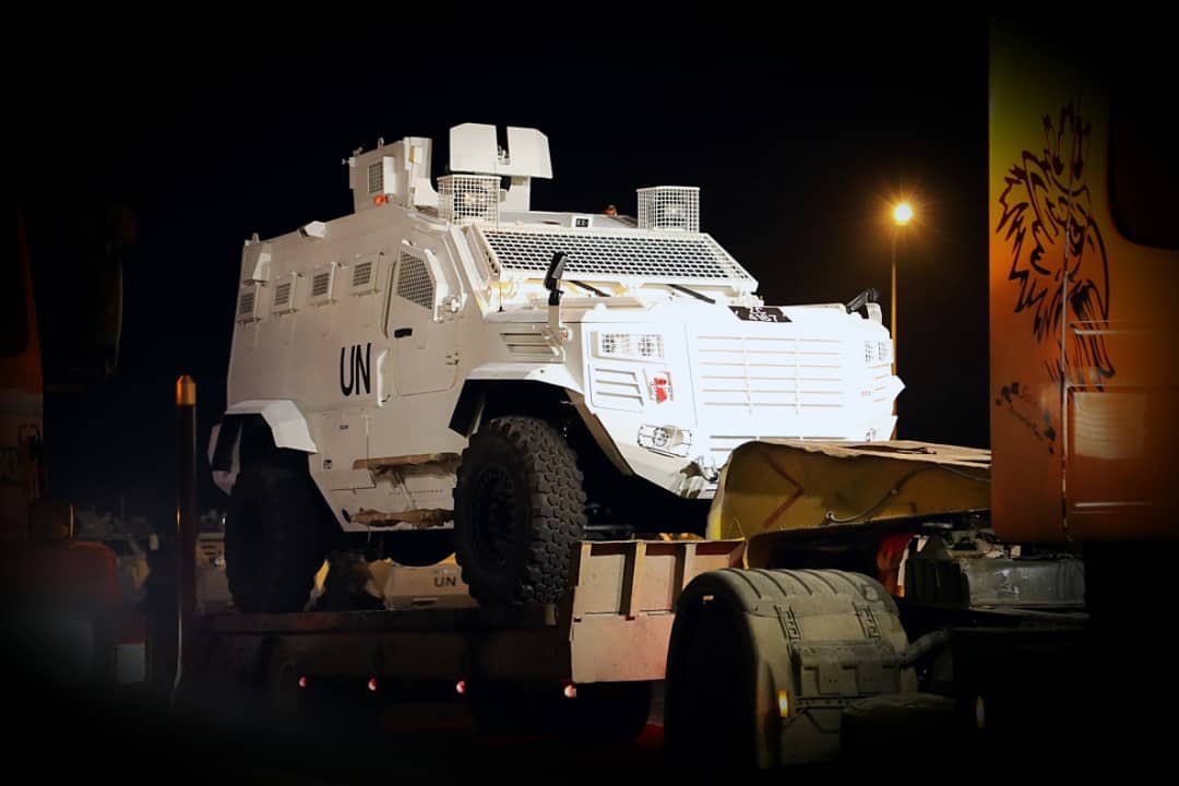 Alhamdulillah,Hari 9 buah(APC)4x4 Guardian milik Malbat telah selamat tiba di Kem. Marakah. Lebonan.. Dengan ini, semua janji2 saya kepada pasukan Malbat telah di Tunaikan..Semoga Pasukan Malbat ..terus Cemerlang..🙏🙏🙏..🤜PERKASA🤛