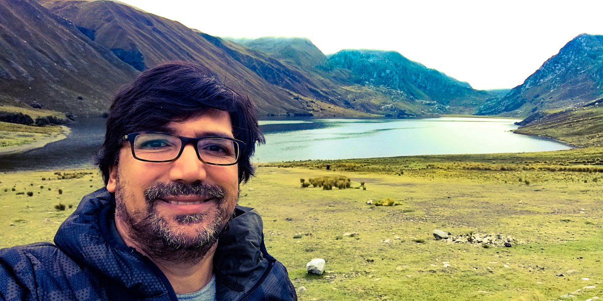 documentalapus's tweet photo. Inicio de pre presentación documental El Llanto de los Apus en laguna Querrococha a 4,200 msnm #TodosPorElAgua #GlaciaresPeruanos https://t.co/8DQKIWqvyN
