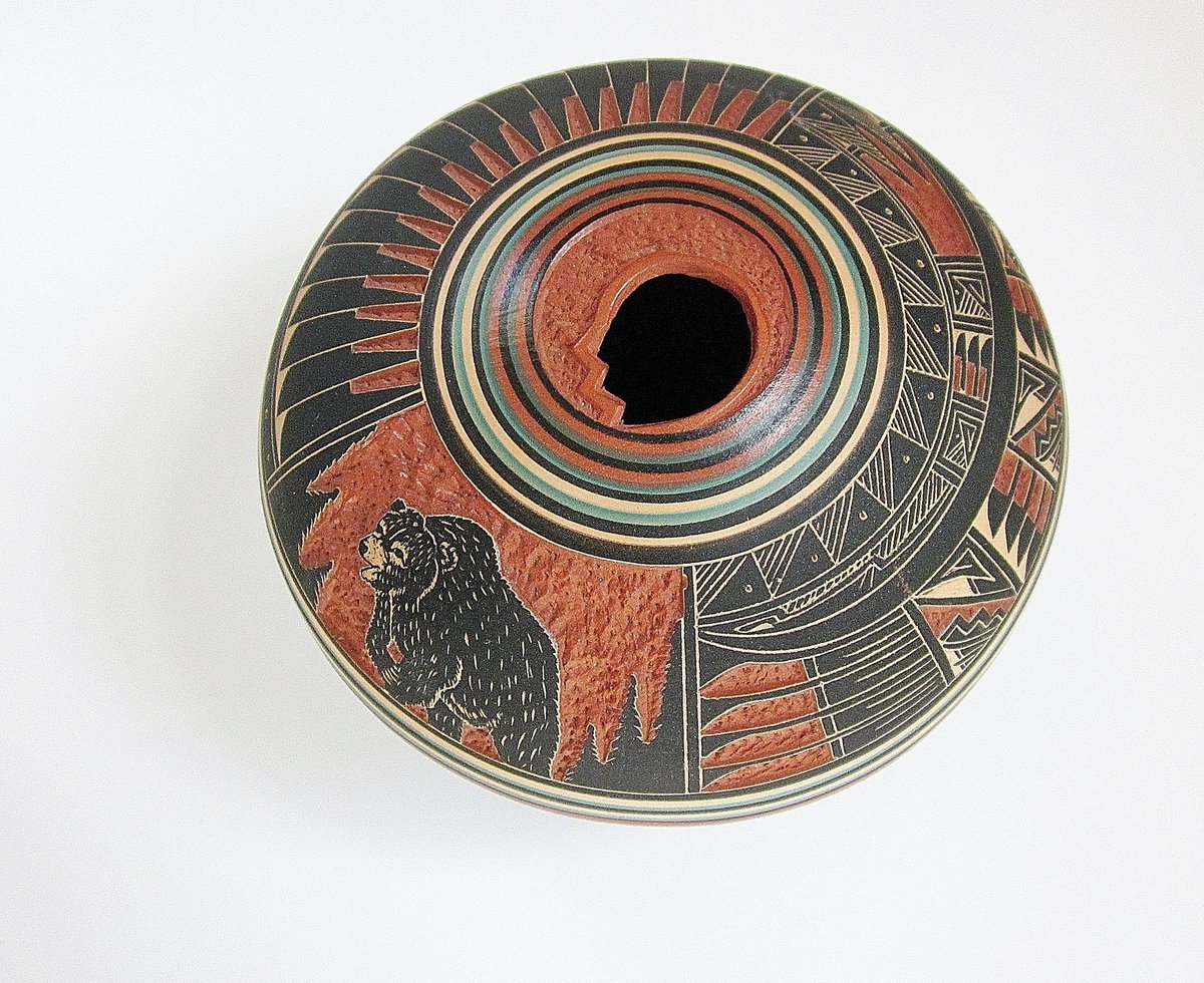 jarmgirl's tweet photo. Happy to share the latest addition to my #etsy shop: Olla Seed Pot Navajo Etched Pottery Bowl Doreen Lansing / R Nelson Bear Figure Native American Southwest Home Decor Housewarming Gift Idea https://t.co/c5BW2OeGbJ #navajopottery #etchedpottery #doreenlansing #rnelson https://t.co/0WyhW7AXyL