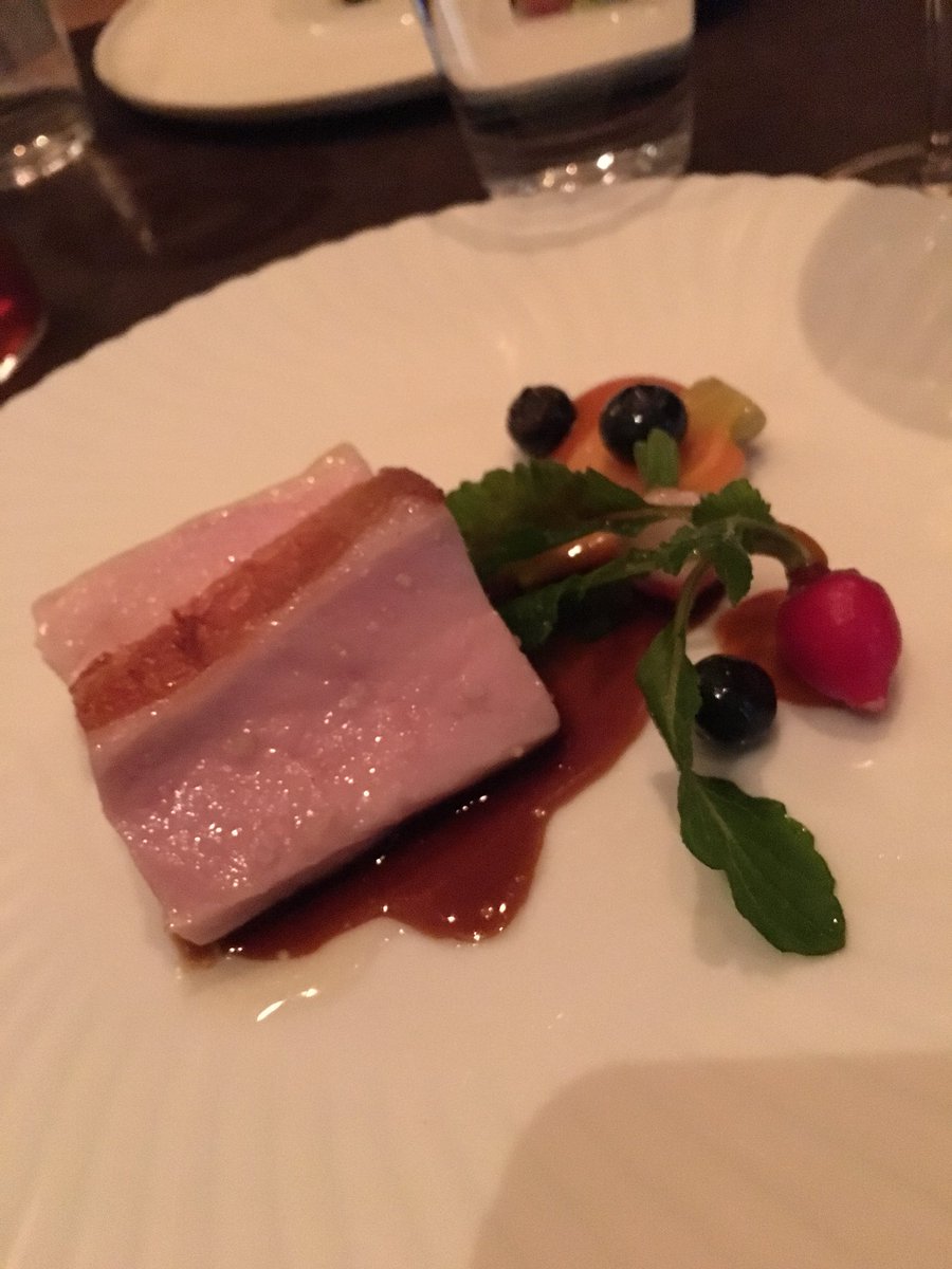 BlissGriffin's tweet image. When your fanciest foodie friend comes to visit, &quot;start with the oysters and pearls.&quot; #thomaskeller #latergram