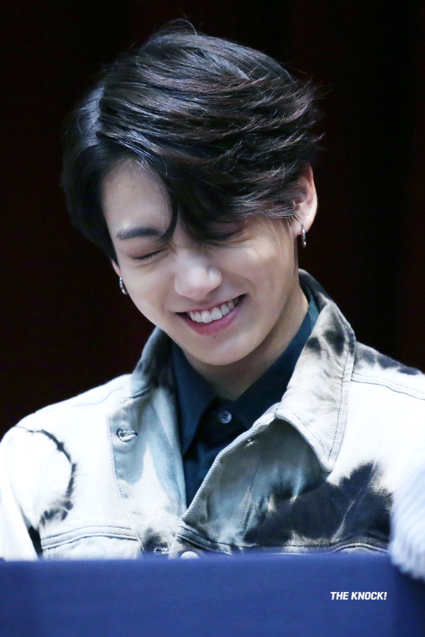 ジョングクって歯めっっちゃかわいいな 笑った時の口の形もかわいいし歯もカワイイ ほんとに全てがかわいくてここまで 可愛いか ってとこまで可愛くてグクって可愛いの塊で生きてる人間 は 尊い いつも癒してくれてありがとうございますでしか