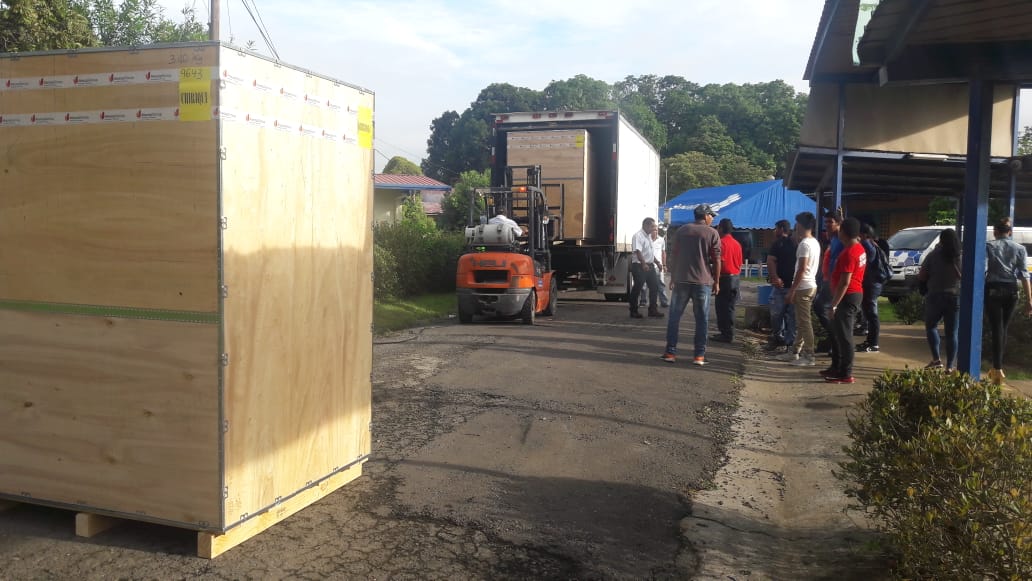 InadehOficial's tweet image. INADEH moderniza sus cursos con nueva tecnología para mejorar el aprendizaje de los participantes. Centro de Formación de David recibe simuladores de realidad aumentada de Soldadura, Mecánica Automotriz, Chapistería y Pintura. #UnMejorInadeh @Mitradel @sertvnoticias