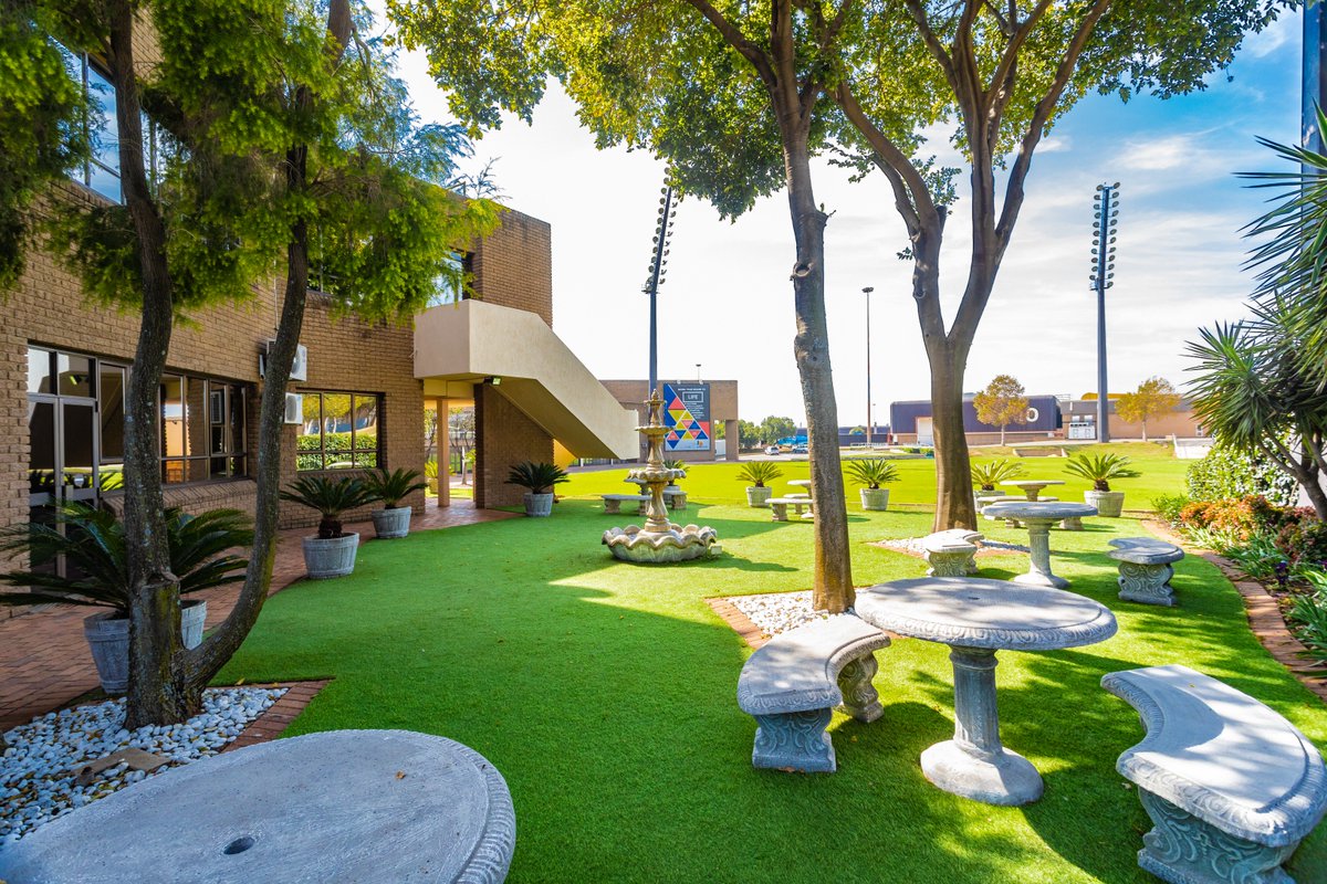 <a href="/Youthof76/">Youth of 1976</a> 
Month Expo 
Taking place at the Johannesburg Expo Centre 
9th June -17th June 2018
10am -5pm
Whole site .