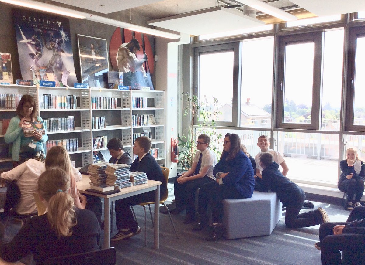 BrechinHighLib's tweet photo. #Chromebooks down, we’re doing a #DiamondNine on reading choices! 💎 Ms Nicol’s S1s discuss & back-up opinions on how cover art, #genre, and blurbs sway what we pick to read. #TeachingThinking #GroupDiscussion #Assessment #Dialogue #ThisIsBrechin @ChallengeLearn 📚 https://t.co/XVa1anJmo2