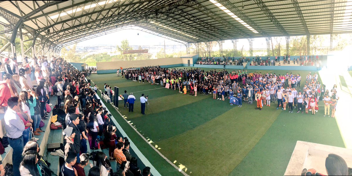 UTN_Ibarra's tweet photo. La Facultad de Ciencias Administrativas y Económicas de la @UTN_Ibarra salta a la cancha para inaugurar sus juegos deportivos internos donde se hacen presentes para fomentar el compañerismo como parte de la formación integral que promueve nuestra casa de estudios https://t.co/0Y1Bc6jQMV