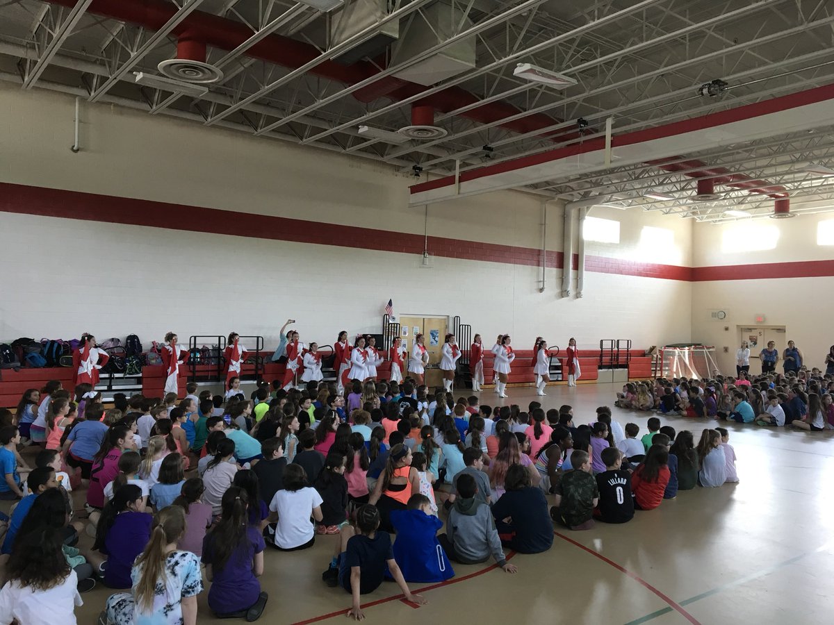 Thank you so much to Mrs. Saillant, Mrs. Dadona, Mrs. Baum and the CHSW Falconettes, and Mr. Montanaro and the CHSW Band for our spectacular #ReadingWeek Kickoff!