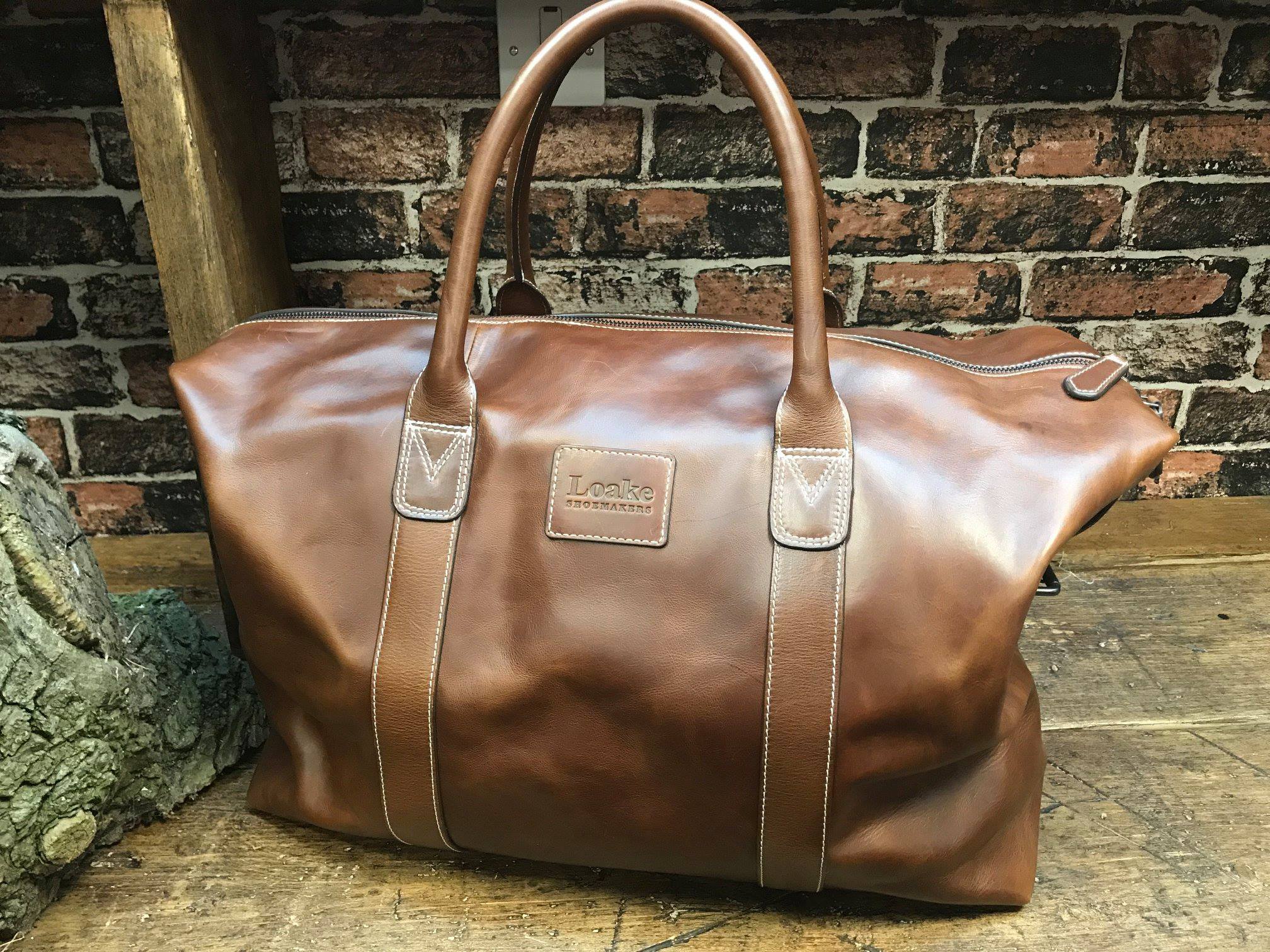 loake balmoral weekend bag