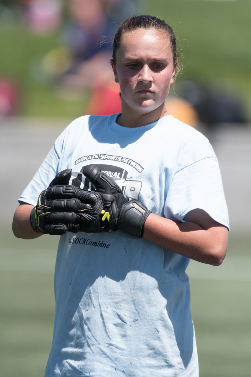 SOCRcombine's tweet photo. Candid shots of #femaleathletes #SOCRcombine https://t.co/ZYuNEyn162