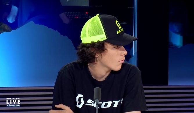 Transmission et partage avec Seb Michaud et son fils Jules sur le plateau de <a href="/MontBlancLive/">Mont Blanc Live 🏔</a> bit.ly/2J0F6fH #LCZ #Freeride #LaClusaz