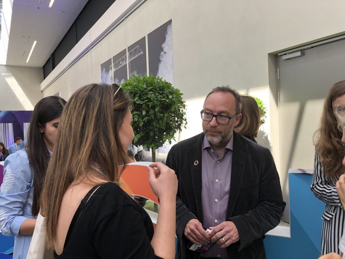ColendiApp's tweet image. We are glad to meet you @jimmy_wales in #Blockshow in Berlin! #Colendi