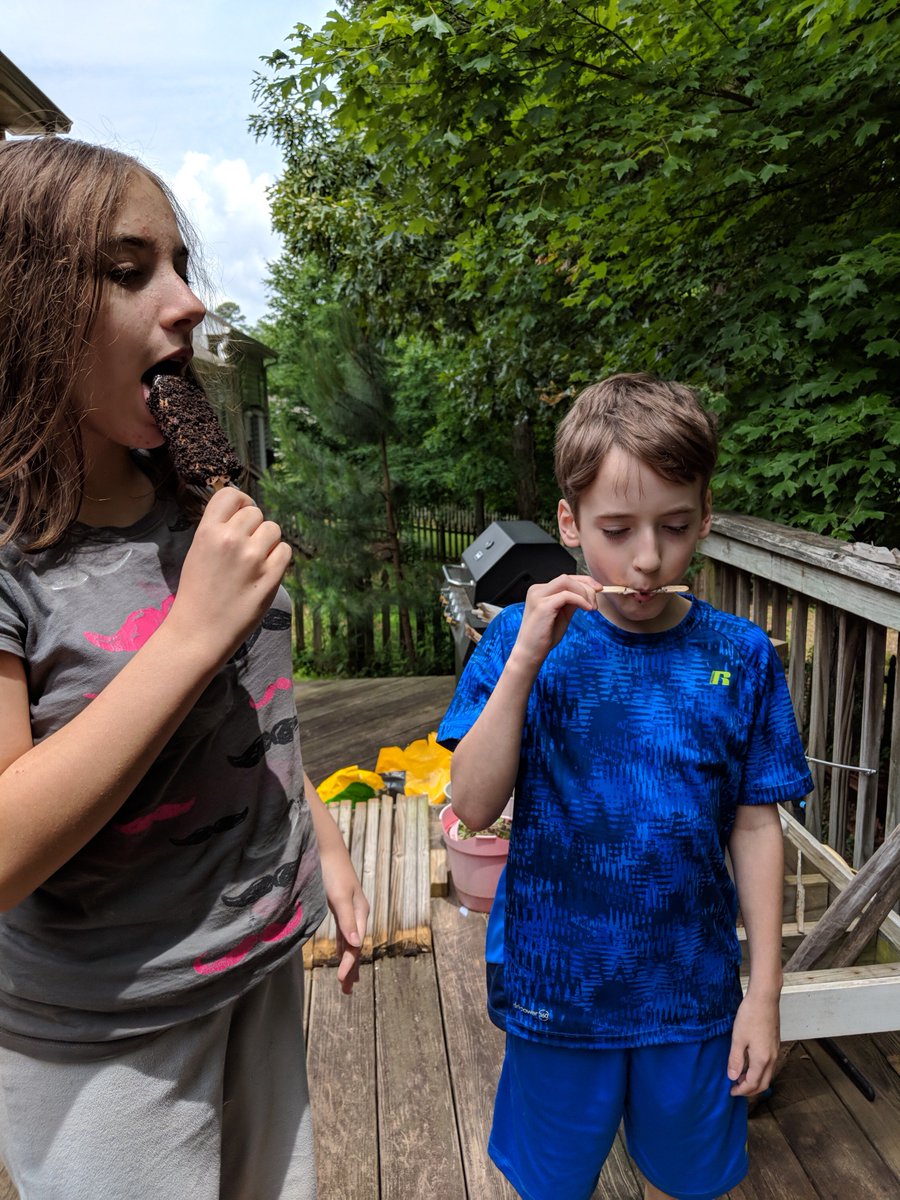 MacKidNorthCLT's tweet photo. Want something cold and sweet but don't want to fight the heat for it. Try Wal Mart Online Grocery Pickup in your area. Stay in the cool car, and come home with cool treats. Link to find your location https://t.co/zpXUIcyo3q 
#DiscoverJoy #WalmartGroceryPickUp #ad https://t.co/14JGCxMLHI