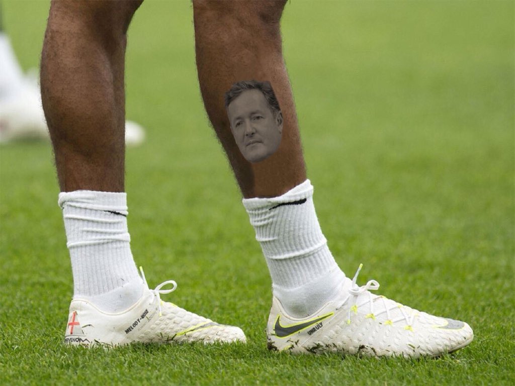 WesLatocha's tweet photo. @piersmorgan Could have been worse! Could have had an even bigger weapon on his leg 👍 https://t.co/pXmYNaNpbg