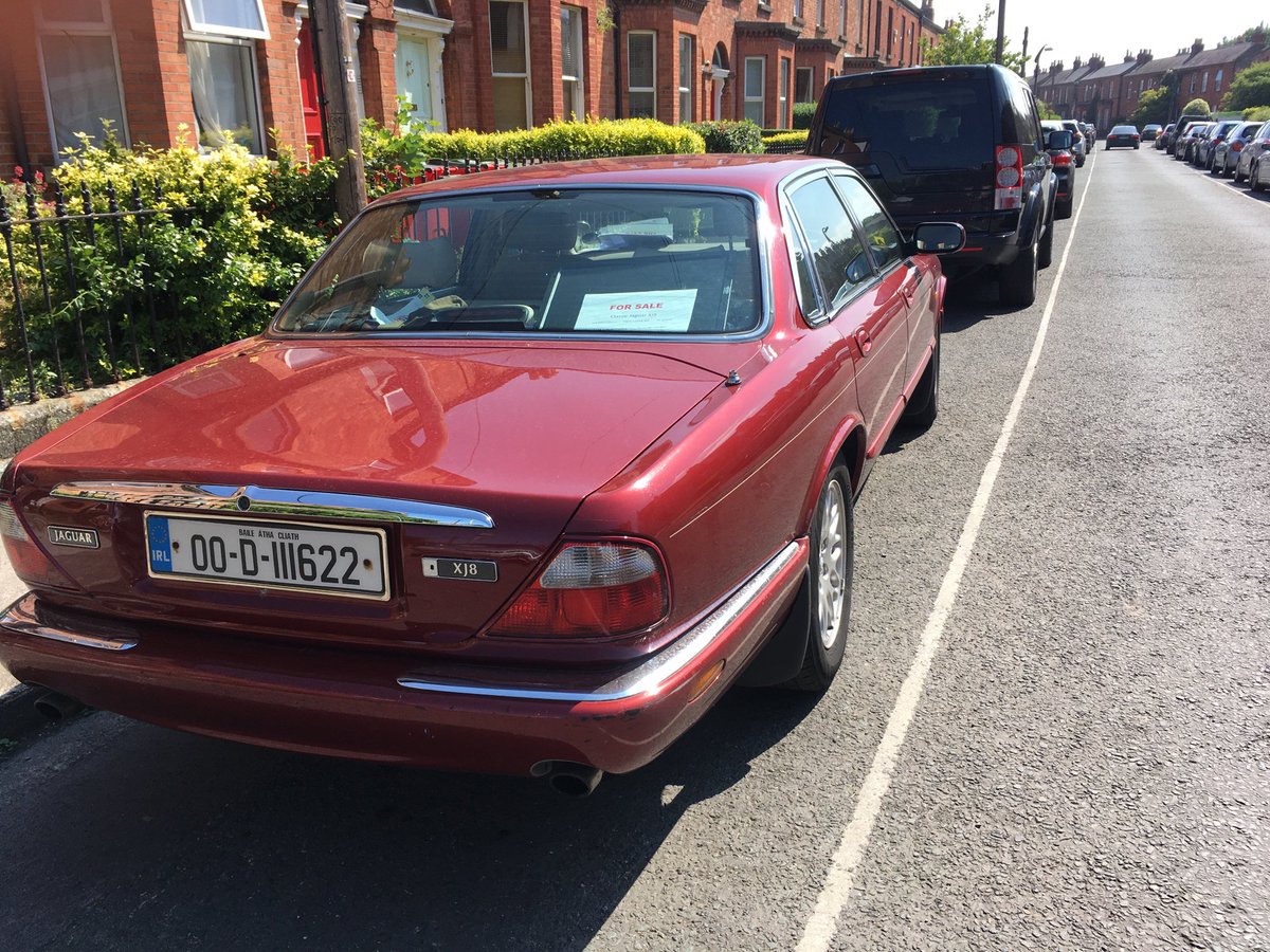 GeraldFlynn's tweet photo. Classic Jaguar XJ8. Being sold in #Ranelagh
Suit collector for classic car project. 3.2cc V8 engine in top condition. Only two owners. https://t.co/awhKsoGnFw