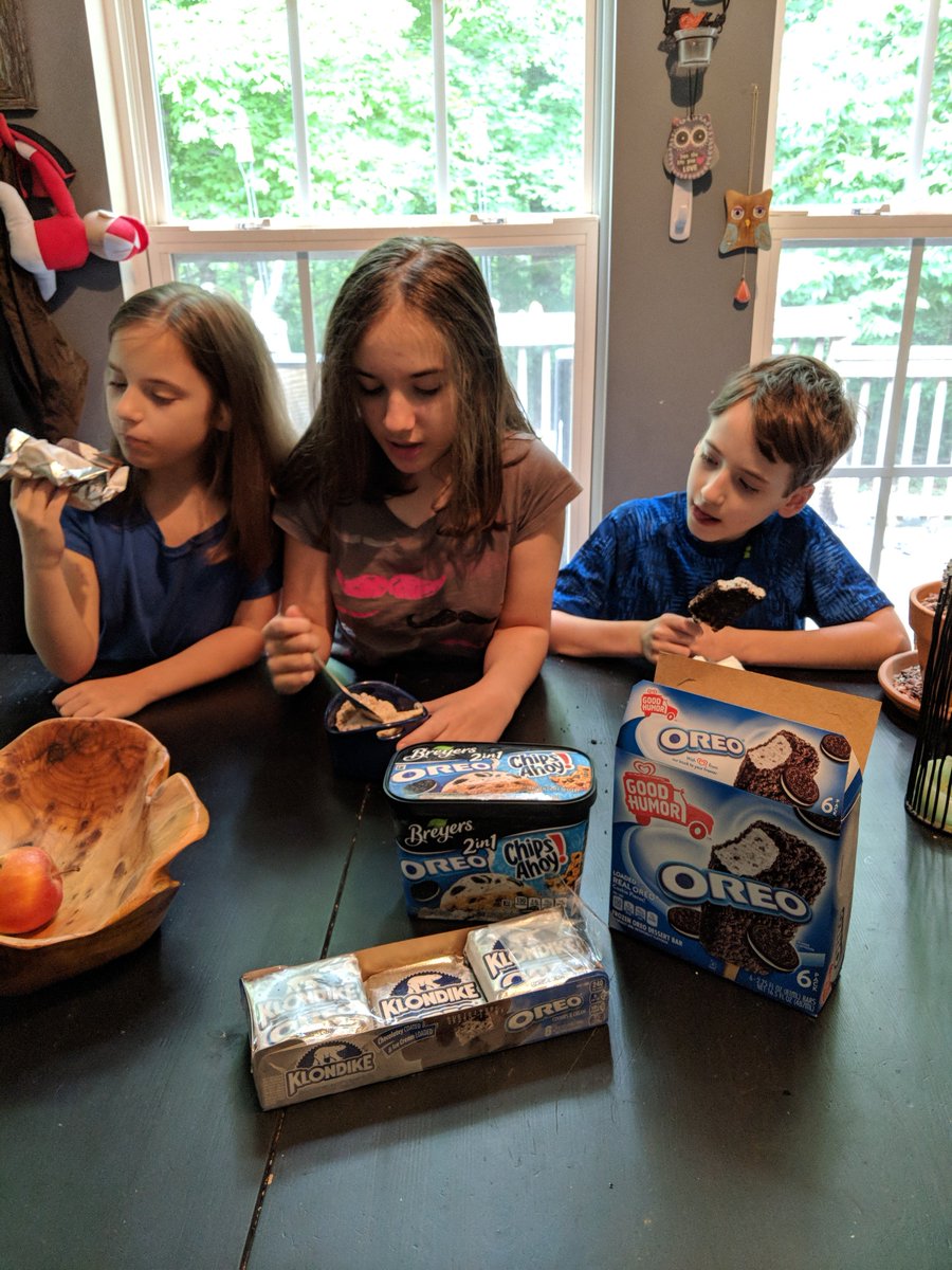ConcordMacKid's tweet photo. Want something cold and sweet but don't want to fight the heat for it. Try Wal Mart Online Grocery Pickup in your area. Stay in the cool car, and come home with cool treats. Link to find your location https://t.co/cu3iCnq3Vb 
#DiscoverJoy #WalmartGroceryPickUp #ad https://t.co/CgTAAJ0PYp