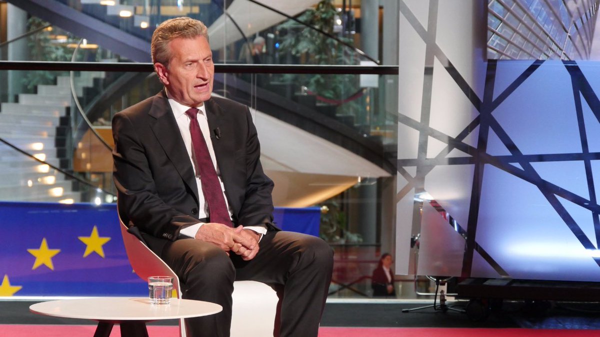 RiegertBernd's tweet photo. In my first Tweet on exclusive #Oettinger Interview I misquoted the commissioner. That‘s why I deleted it. It was meant to be a rapid reaction summary of the interview. I apologize for the confusion and the mistake. Please, read the translated quotes (still plenty there). #Italy https://t.co/2yEQSd5LRx