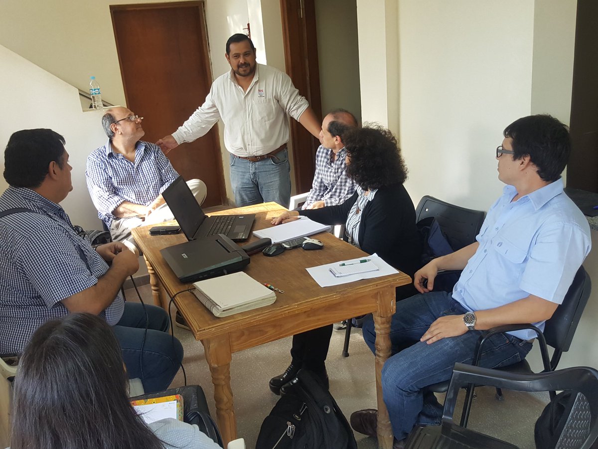 Jornada de trabajo trinacional, iniciando proyecto <a href="/FONTAGRO/">Gustavo Fontana</a> con <a href="/INTAInforma/">INTA Informa</a> , <a href="/INIAFBolivia/">@INIAFBolivia - MDRyT</a>  e <a href="/IPTA_Paraguay/">IPTA</a>  sobre las bases de Gran Chaco PROADAPT y <a href="/REDLACaf/">REDLAC</a> . Amplificando la Red de Innovación para el Desarrollo del Gran Chaco Americano en el contexto del #CambioClimático.