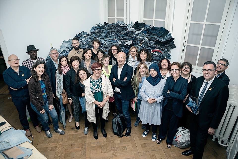josepmariatost's tweet photo. Felicitats a @backtoeco pels projectes #BackToEco i #REFILA.  Un projecte industrial reciclant texans per produir complements. Un gran exemple de negoci circular, amb anima social i ambiental. Bona feina! https://t.co/k1sxfixVRc