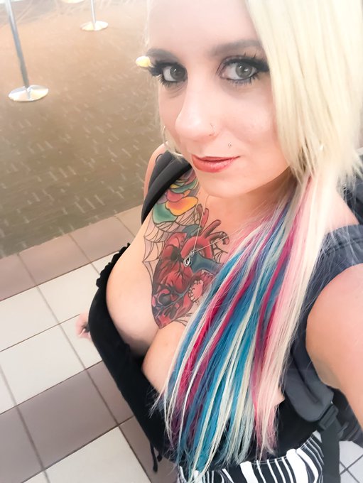 Miami for The Cons. See you peeps there.   @CamConOfficial https://t.co/vPGEDPo4Wd<a class="tags" target="_blank" title="On Twitter" href="/?out=eyJ0eXAiOiJKV1QiLCJhbGciOiJIUzUxMiJ9.eyJpYXQiOjE3MjA5MjcxODAsImlzcyI6InR3cG9ybnN0YXJzLmNvbSIsIm5iZiI6MTcyMDkyNzE4MCwiZXhwIjoxNzUyNDYzMTgwLCJyZWRpcmVjdF91cmwiOiJodHRwczovL3R3aXR0ZXIuY29tL0NhbUNvbk9mZmljaWFsIn0.aoghQpoDlD2-kgNYRZ0RDFusAxm773OjdcOBBsK7NqoggjKsBukRfqhYoe8A8S7m8LvIuipTIikSeeUjU3zHyQ">@CamConOfficial</a>