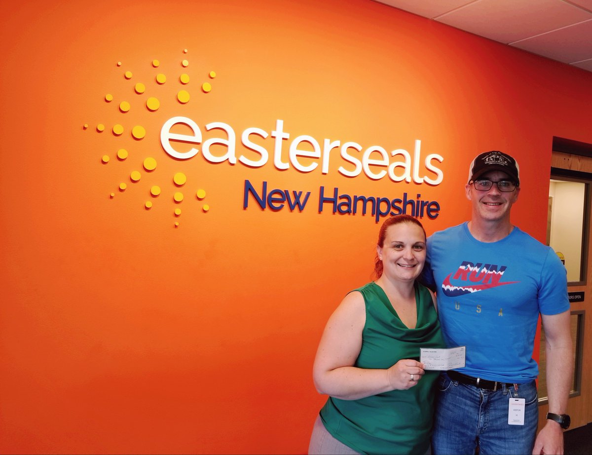 OCValor's tweet image. Handed off $2,000 check today to Veterans Count raised as a result of running a 55 mile race (Manchester to Monadnock "M2M") for a local Army Ranger Veteran in need.  Funds will be used to help him get started with college.  A great day!  #OCValor #Veterans