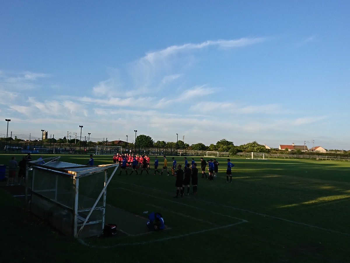 LargsAcadPEdept's tweet image. Congratulations to Loudon, 3-1 win. Great hussle boys.