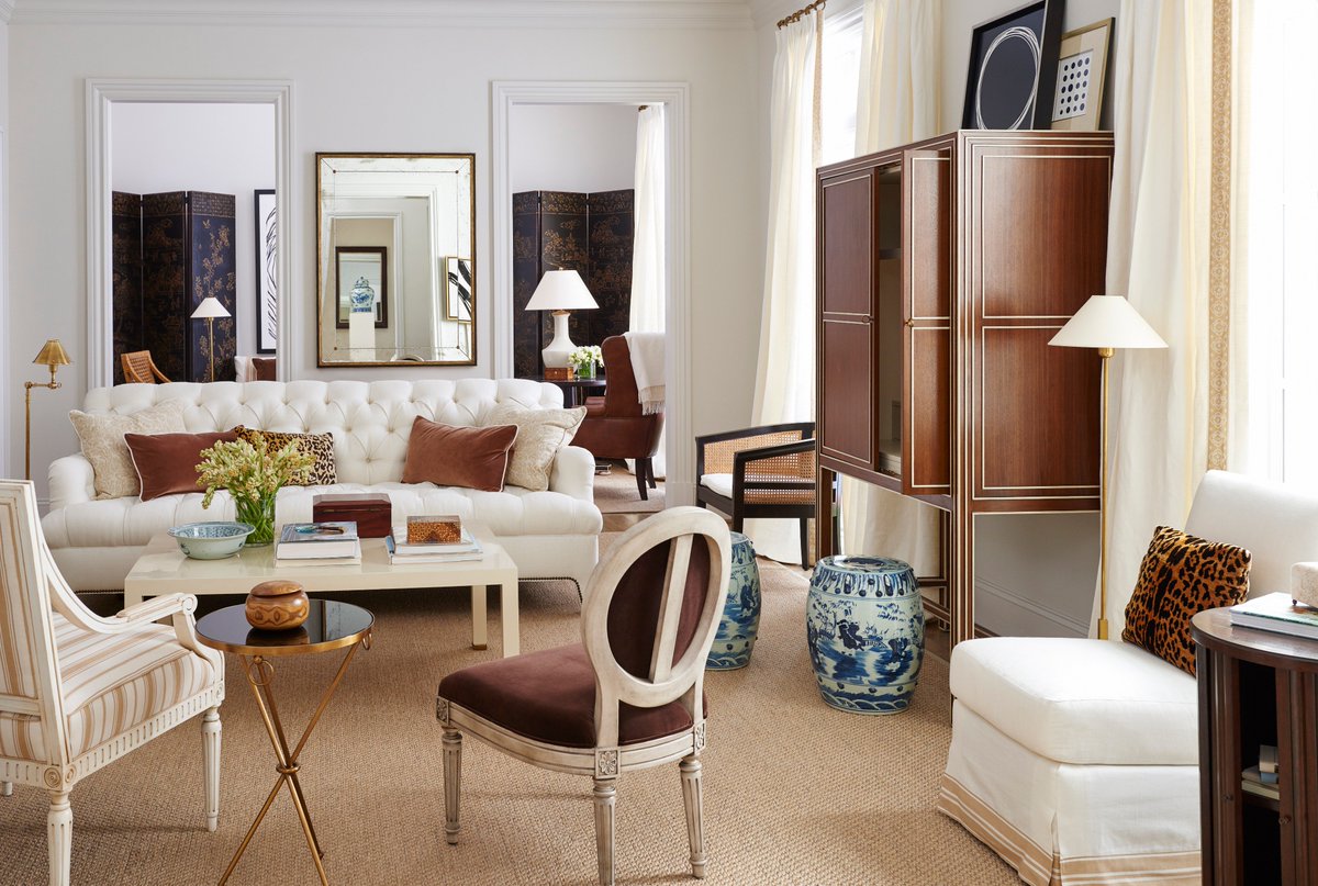 Inspired by neutral, open air spaces filled with relaxed, elegant and timeless furnishings.✨ The <a href="/MarkDSikes/">Mark D. Sikes</a> Collection evokes the California lifestyle with this eclectic mix.

Explore the collection here: henredon.com/Furniture/c400… #Henredon #MDSandHenredon