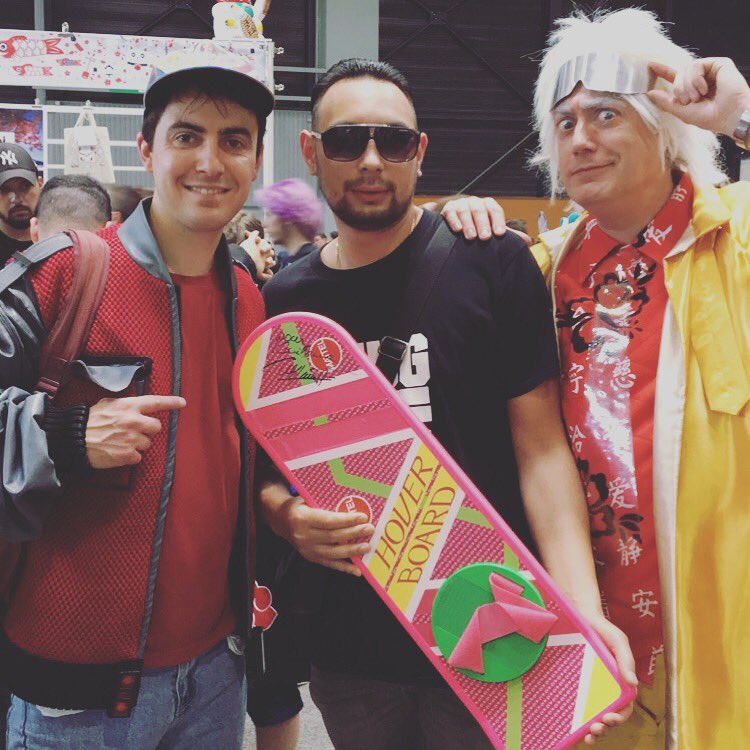 Taisy77's tweet photo. On ne sait jamais, peut-être qu'on se rencontrera un jour futur. #BackToTheFuture #Taisy ⚡️ #Mcfly @realmikefox @DocBrownLloyd #Hoverboard #Cosplay #Metztorii @metztorii57 #folloMe #photography #Twitter https://t.co/rXJ3nmF409