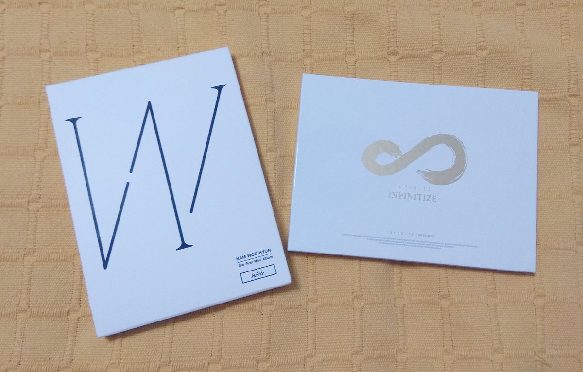 Infinite_090610's tweet photo. My sister got me this as my Birthday's present and I can't be happier 😍😍 #sistergoals #INFINITE #인피니트 #인스피릿 #Write.. #Infinitize https://t.co/EVUmIRya47
