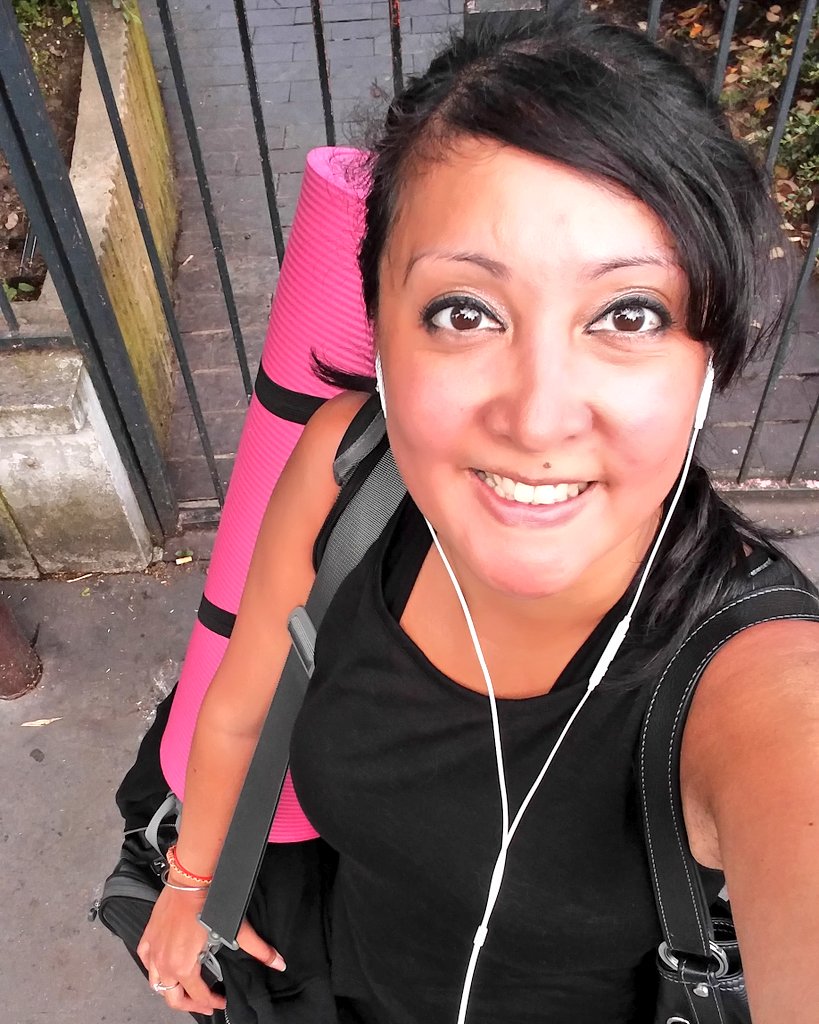 BUIPauline1's tweet photo. Reprise du #sport après 2 semaines de vacances @gymsuedoise ➡ Cours de #core done ✅ #coreclass #gymsuedoise #havefungetfit #happy #feelgood #courbaturesenvue 🙋😊🆙✨ https://t.co/DZnraVvJBl