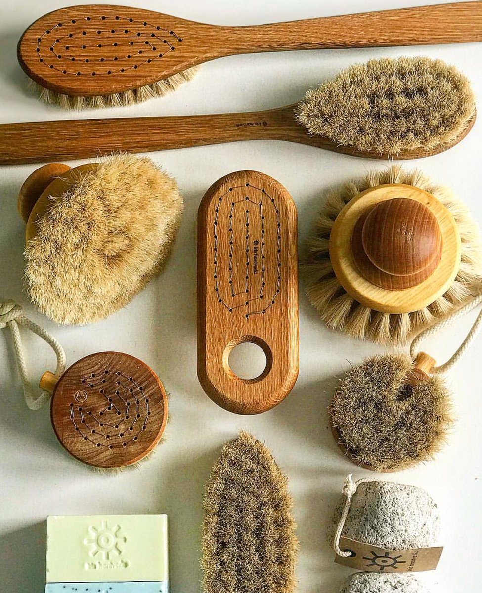Couple all natural handmade #Swedish body brushes with one of our all-natural + always divine body oils. 

Body brushing stimulates circulation, exfoliates and encourages lymph drainage - it’s wonderfully invigorating too

#bodybrush #exfoliate #invigorate 

#muswellhill