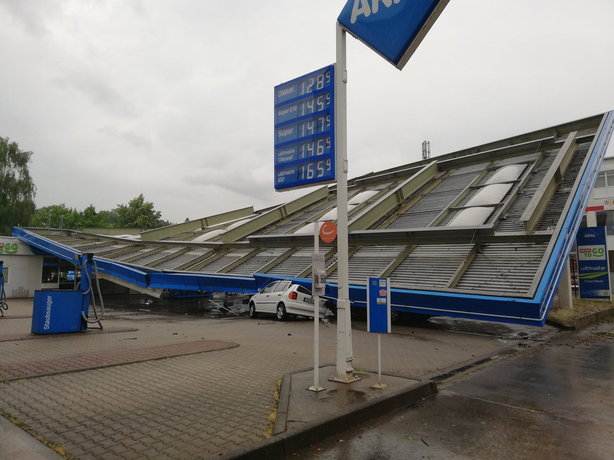 Christian Pannier Wuppertal Tankstelle Eingesturzr