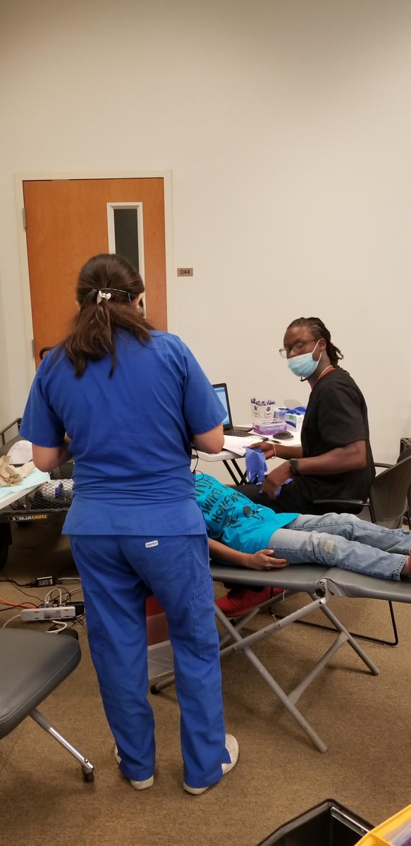 SmilesToGoMS's tweet image. Ending the school year with the Community Health Fair in Jackson Mississippi. What a great school year it has been! We are so pumped for August to come already! #SMILES2GO #wecometoyou