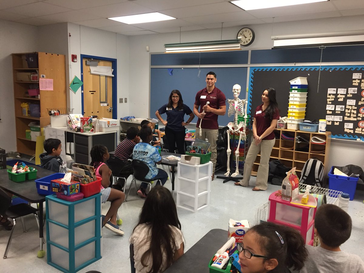 TexasStatePT's tweet photo. 3rd year #DPT students, Sarah, Isai, & Kassandra hung out w/ the kids at Zavala Elementary Career Day to discuss the importance of movement & activity for health! We think young people are the key to a healthier society & hope we convinced a few kiddos to join our #PTArmy 🏃🏾 https://t.co/jbbYDVUzF2