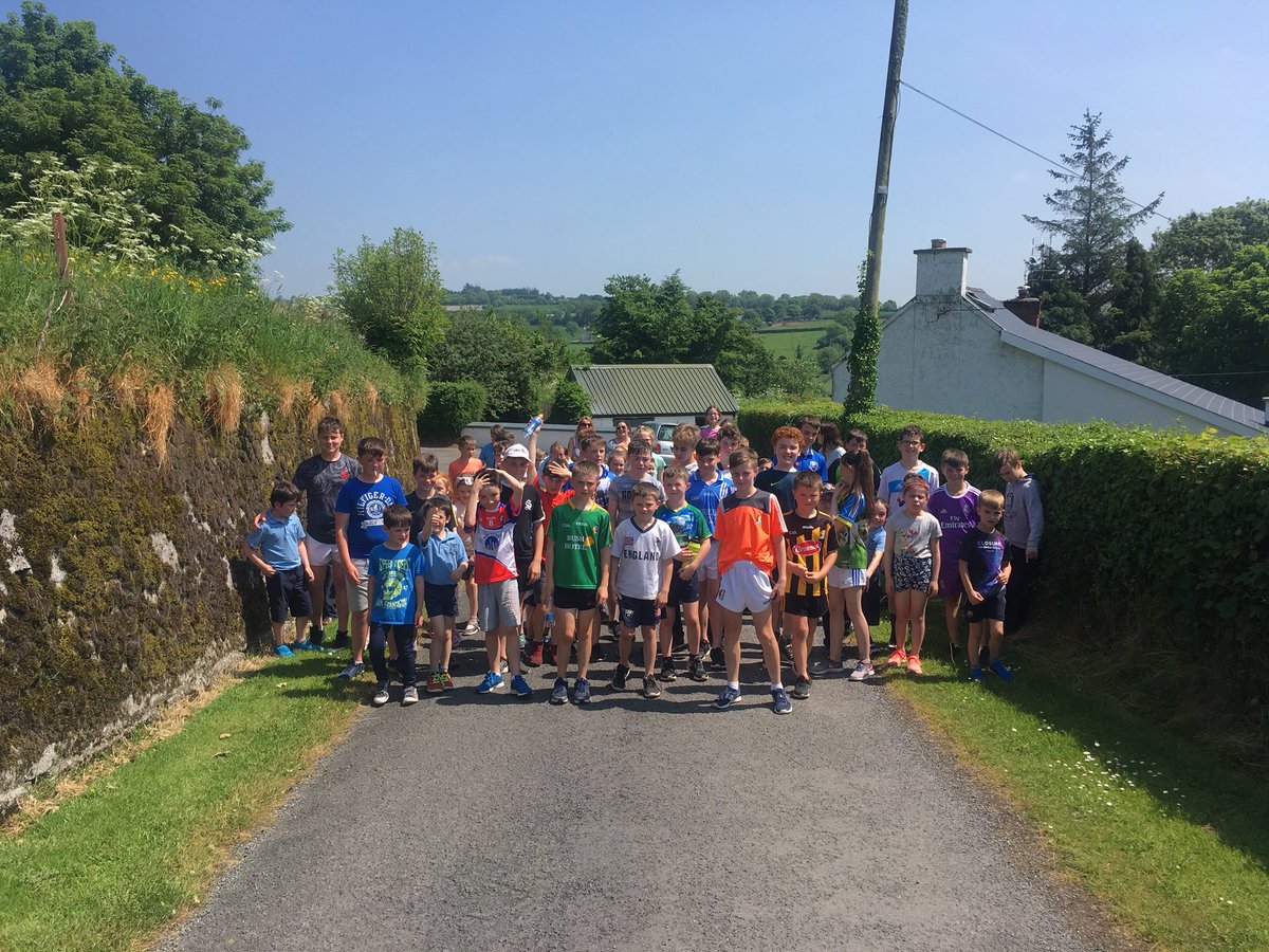 kilmanaghns's tweet photo. The perfect day for a buddy walk for Rang 6 and Rang 1 #MileWithASmile #GiorraíonnBeirtBóthar @ActiveFlag ☀️🏃♂️🏃🏻♀️ https://t.co/iC5v7Zz8yN