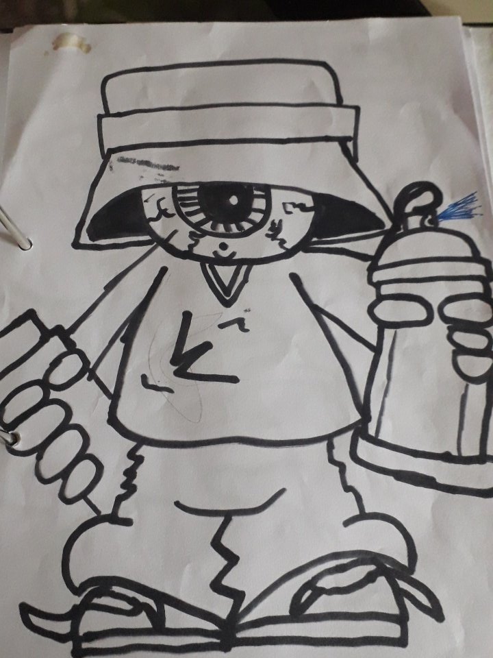 emmazz4's tweet photo. #yofalco ich hoffe du kannst damit was anfangen. Es soll Aussagen das mein größter Wunsch ist das Paranormale zu erforschen. Man sieht das die Zeichnung schon etwas älter ist um genau zu sein habe ich das in der 4. Klasse gemalt 😅 https://t.co/cSrOm5Q8Dk