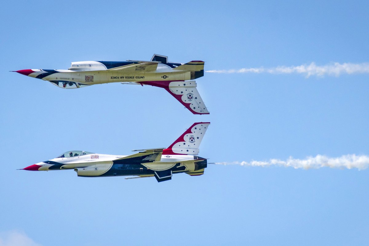 DeptofWar's tweet photo. Double vision?

Nope. It’s just those @AFThunderbirds #F16 Fighting Falcon aircraft! #KnowYourMil ✈️ https://t.co/qfohHcrOeR