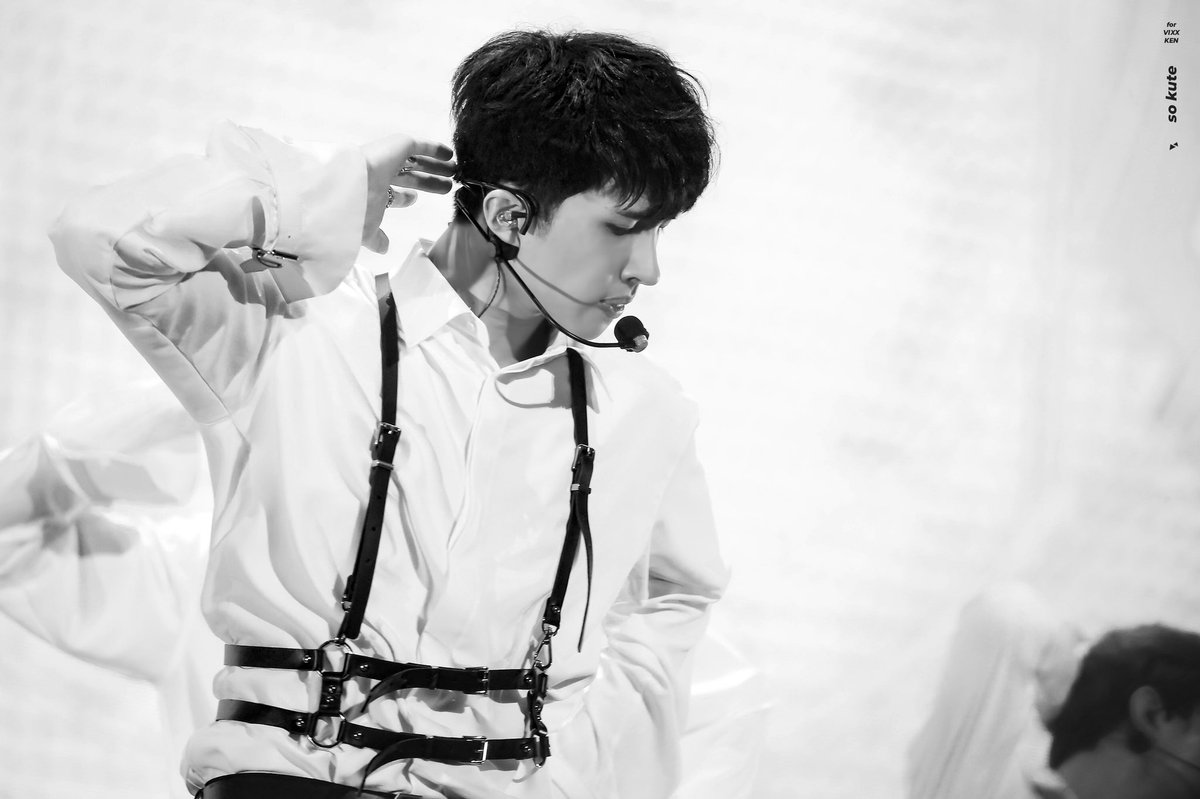 KUTE406's tweet photo. 180527 HQ

🔫🔫🔫🔫🔫🔫

@jaehwany0406 
#VIXX #빅스 #KEN #켄 #이재환 https://t.co/25OegFB24y