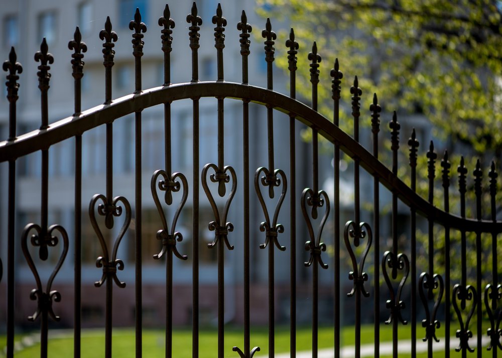 jvbuildingfence's tweet photo. Security and Beauty with Iron Fencing.
https://t.co/iV4hbZBuA2
#fences #homeimprovement #homefences #ironfencing https://t.co/XQFpaoaRex