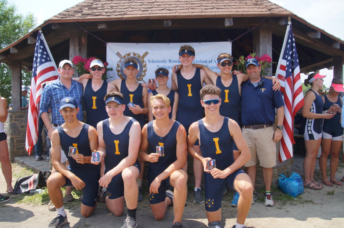 Sihs Rowing On Twitter This Year Saint Ignatius Crew Won The Boys Team Midwest Points Trophy Earned A Bronze In The Junior 8 And Took Fifth In The Freshman 8 At Nationals