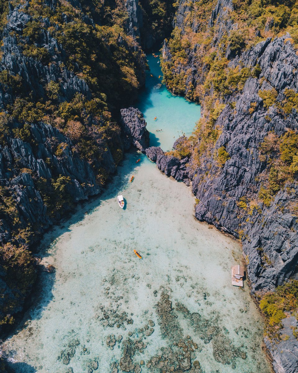 Beautiful aerial view of Small Lagoon in El Nido, Palawan. 🇵🇭 Who wants to go? RT! 🌴