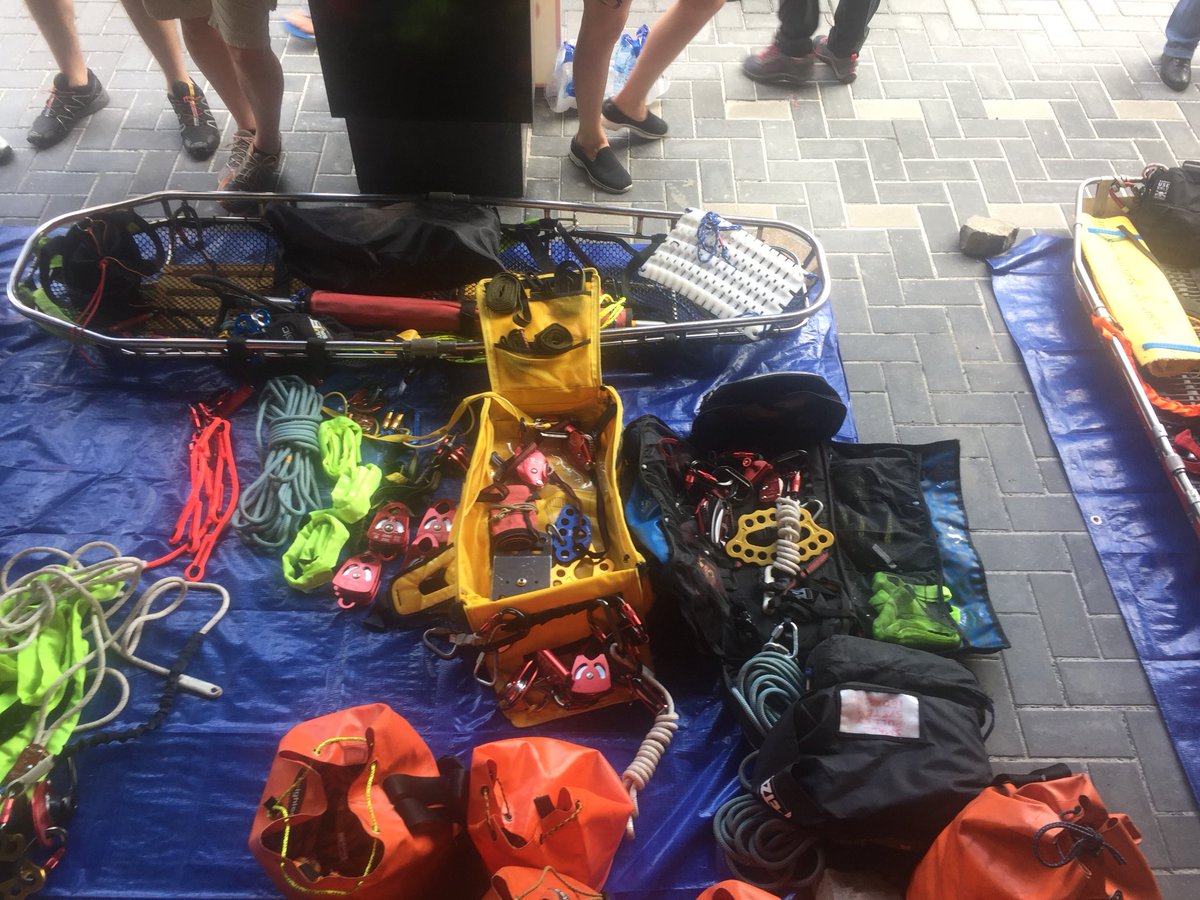 gertbiglummox's tweet photo. Grimp day 2018 rapidly approaching, looking forward to representing @Hants_fire, @ISC_Wales, Kask and checkmate harnesses and getting into action again in Namur with a mostly new team of @HantsUSAR rope techs. #PMA #doesyourdogbite #nutcracker https://t.co/OpSfacuCpK