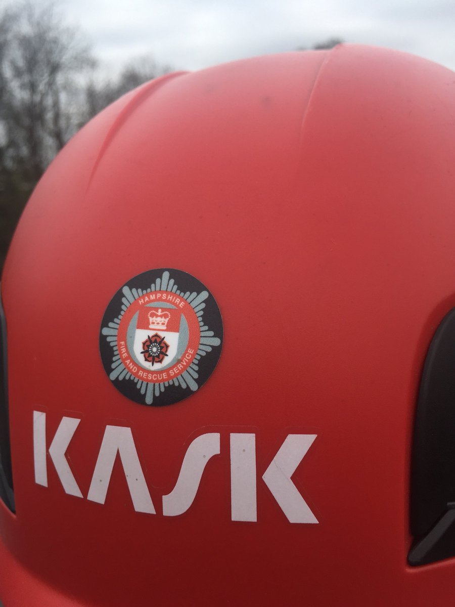 gertbiglummox's tweet photo. Grimp day 2018 rapidly approaching, looking forward to representing @Hants_fire, @ISC_Wales, Kask and checkmate harnesses and getting into action again in Namur with a mostly new team of @HantsUSAR rope techs. #PMA #doesyourdogbite #nutcracker https://t.co/OpSfacuCpK