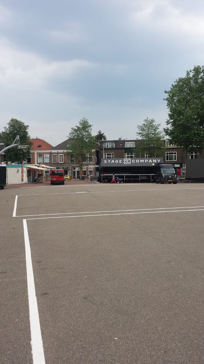 PhilippeAbbing's tweet image. Tot morgen op de Beestenmarkt! #jufisboos #pofront #pocoderood