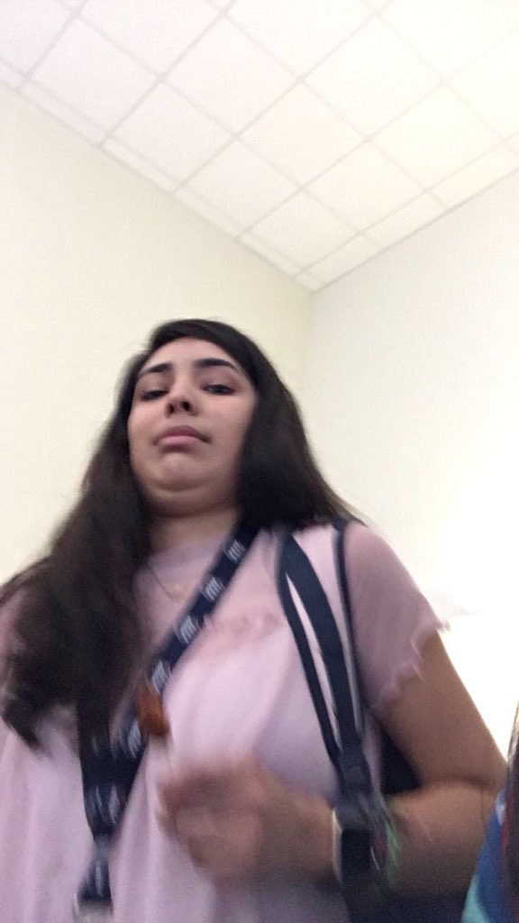 arianaripa's tweet photo. Happy bday to my bestie boo priskilla🤑🤑💘💘💘💘 I love you bro, thank you for always making me laugh and being such a light in my life! I appreciate you sm and I am so happy that we have grown so close and can’t wait for next year!!! 🤪 #17 #bbysis https://t.co/I8tGHAzcsG