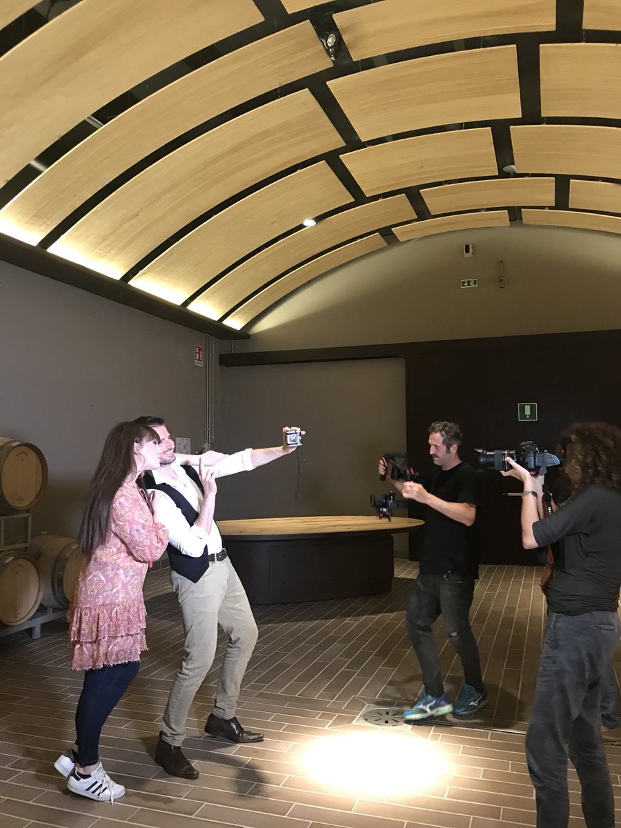 elna75it's tweet photo. #ciak si gira @Vallepicciola con #elisabettadelmedico e #globetrottergourmet #vallepicciola https://t.co/DLYvjxaUF4