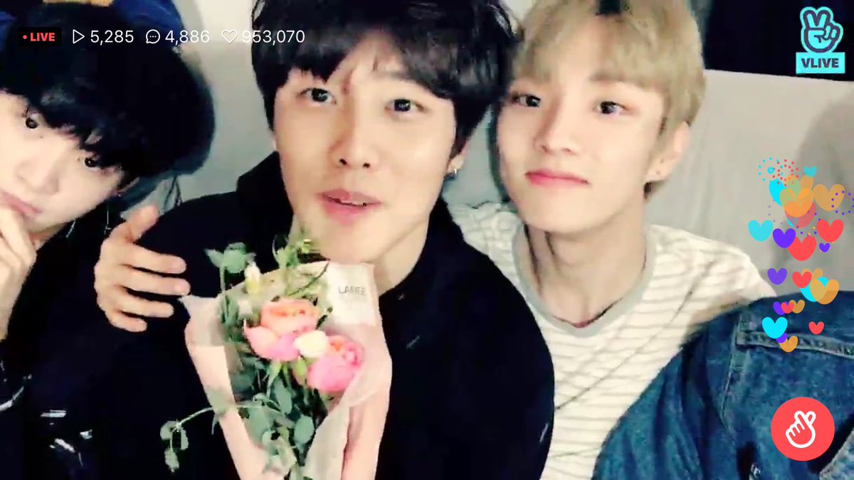 lovelyryusui's tweet image. HAPPY BIRTHDAY JACOB🎂🍰🎁 you are such a sweet and nice person who is so kind and truly deserves the world you are amazing and so hardworking #HappyBirthdayJacob #HAPPY_JACOB_DAY #HAPPYJACOBDAY