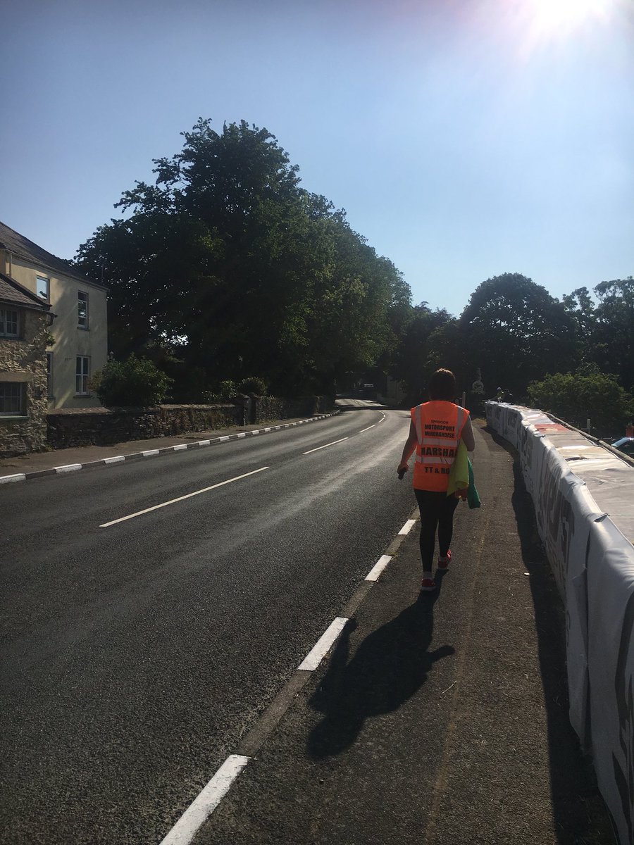 sliceandserve's tweet photo. Marshalling at #QuarryBends tonight with @CMauto66 and @auto66ttma. Yay! #IOMTT #TT2018 ๐๐๐ผ https://t.co/scTRLfDxQs