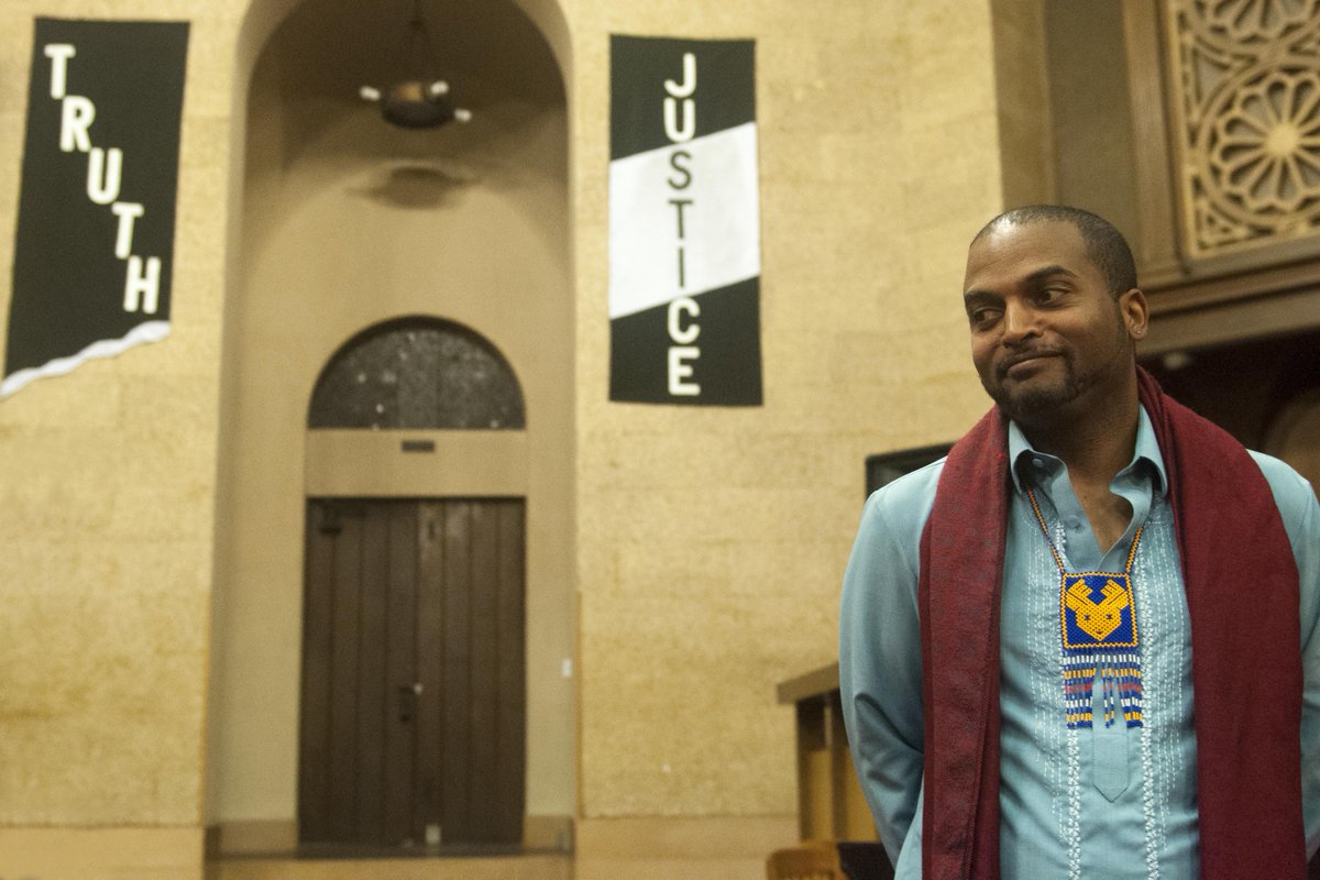 UbuntuBios's tweet image. Andrew Jolivétte was born on May 23, 1975. He is a community-engaged scholar, author, teacher, social/cultural critic, and international lecturer on topics ranging from critical mixed race studies, HIV/AIDS disparities, Creole studies, and research justice #ubuntubiographyproject