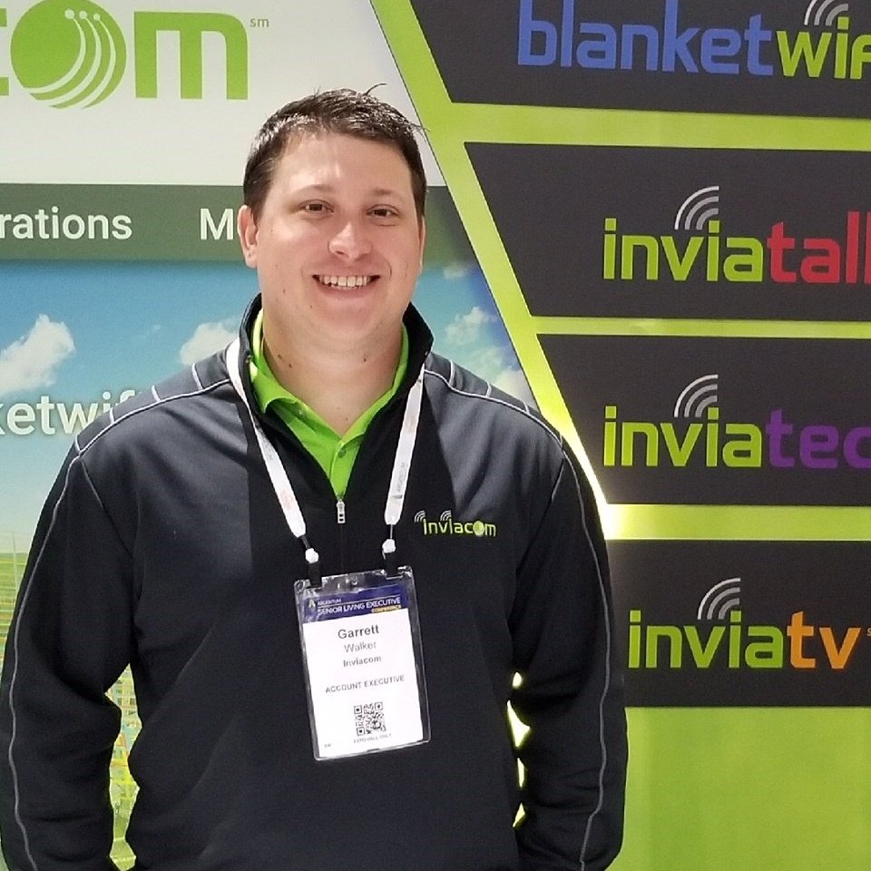 Inviacom tweet media